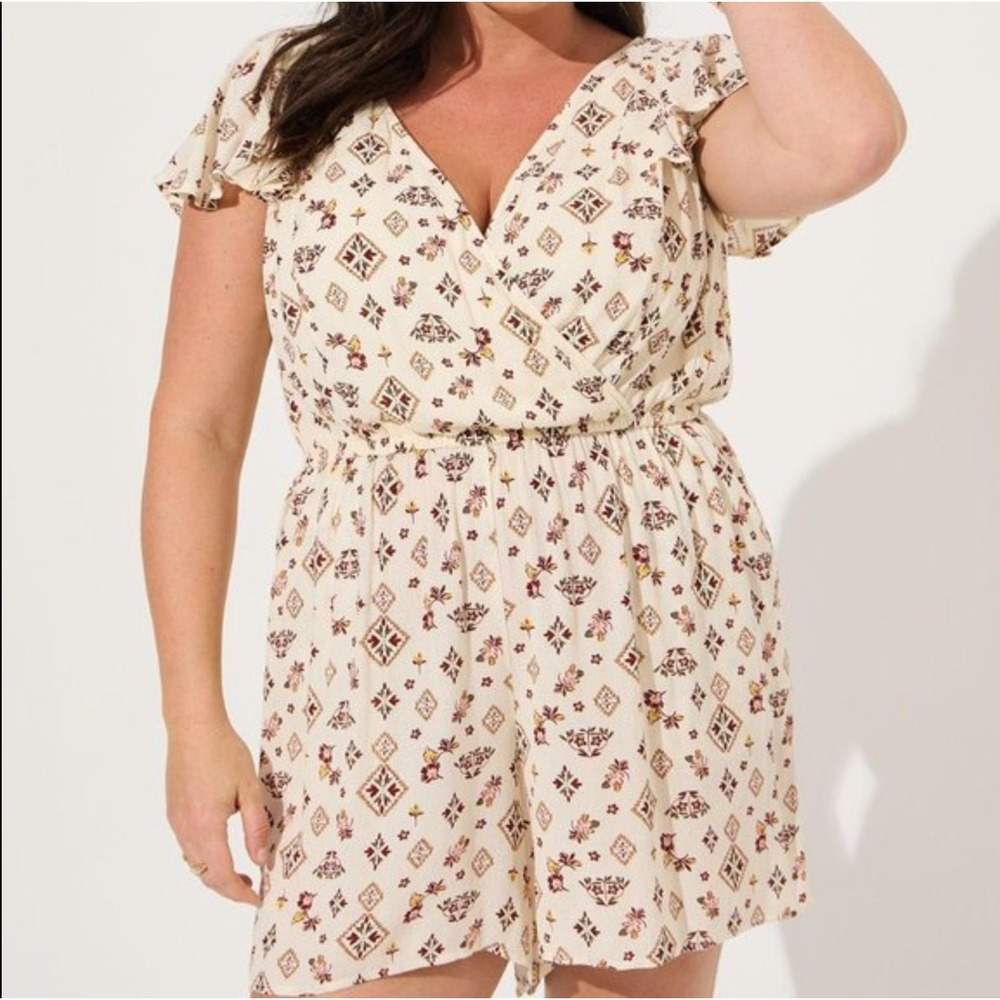 Torrid Floral‎ Print Romper